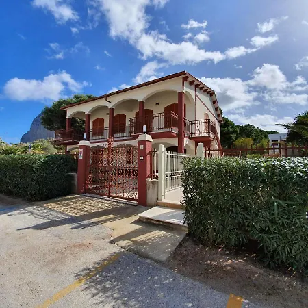 Residenza Giaconino Nyaraló *